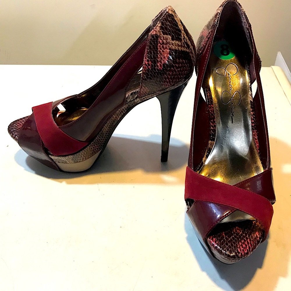 Jessica Simpson platform High heel